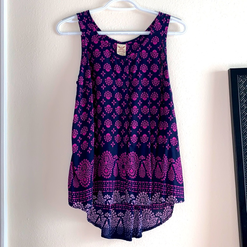 Dark blue and pink sleeveless blouse! Size S (4-6)